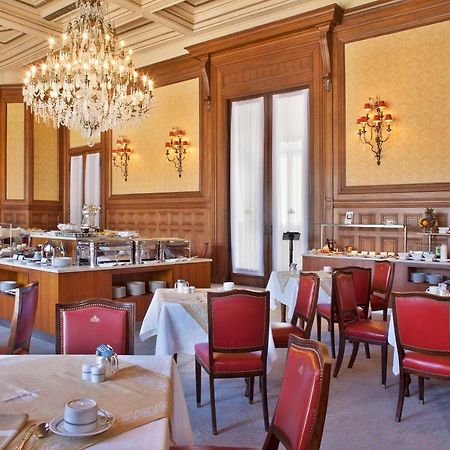 Hotel Avenida Palace Lisbon Bagian luar foto The restaurant